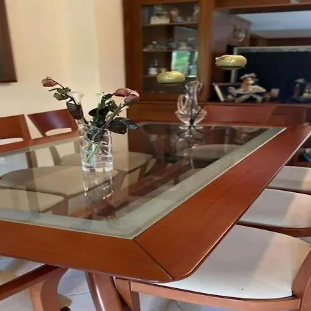 ολόκληρο σπίτι με 3 υπνοδωμάτια στην μεσσηνία Апартаменты *